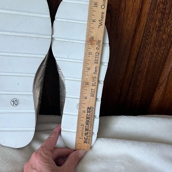 A New Day Cool Gold Metallic Look Loafers, womens size 10, good condition - Picture 10 of 11